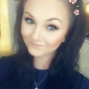 Meet your Posher, Cara